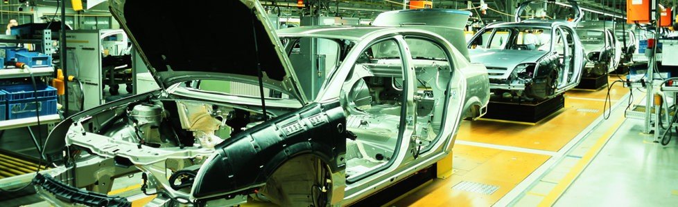 kachelmann-getriebe-automobilindustrie-fliessband.jpeg