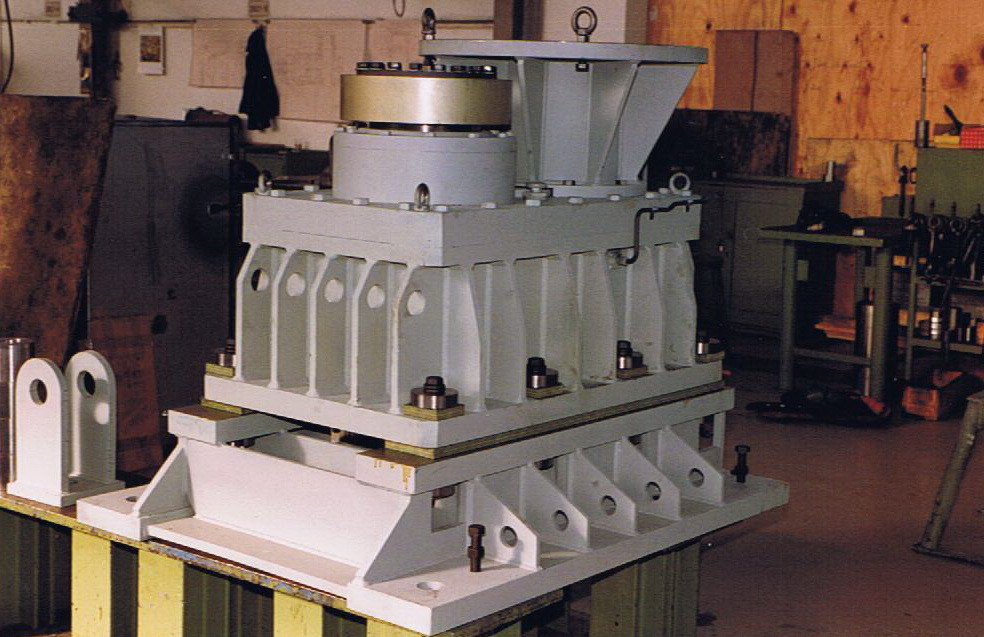 kachelmann-getriebe-referenzen-turbinengetriebe-fuer-wasserkraftanlage-in-der-werkstatt.jpg