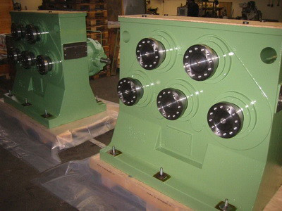 In der Fertigungshalle der Firma KACHELMANN GETRIEBE GmbH werden die beiden Streckwerksgetriebe gefertigt. KACHELMANN GETRIEBE GmbH