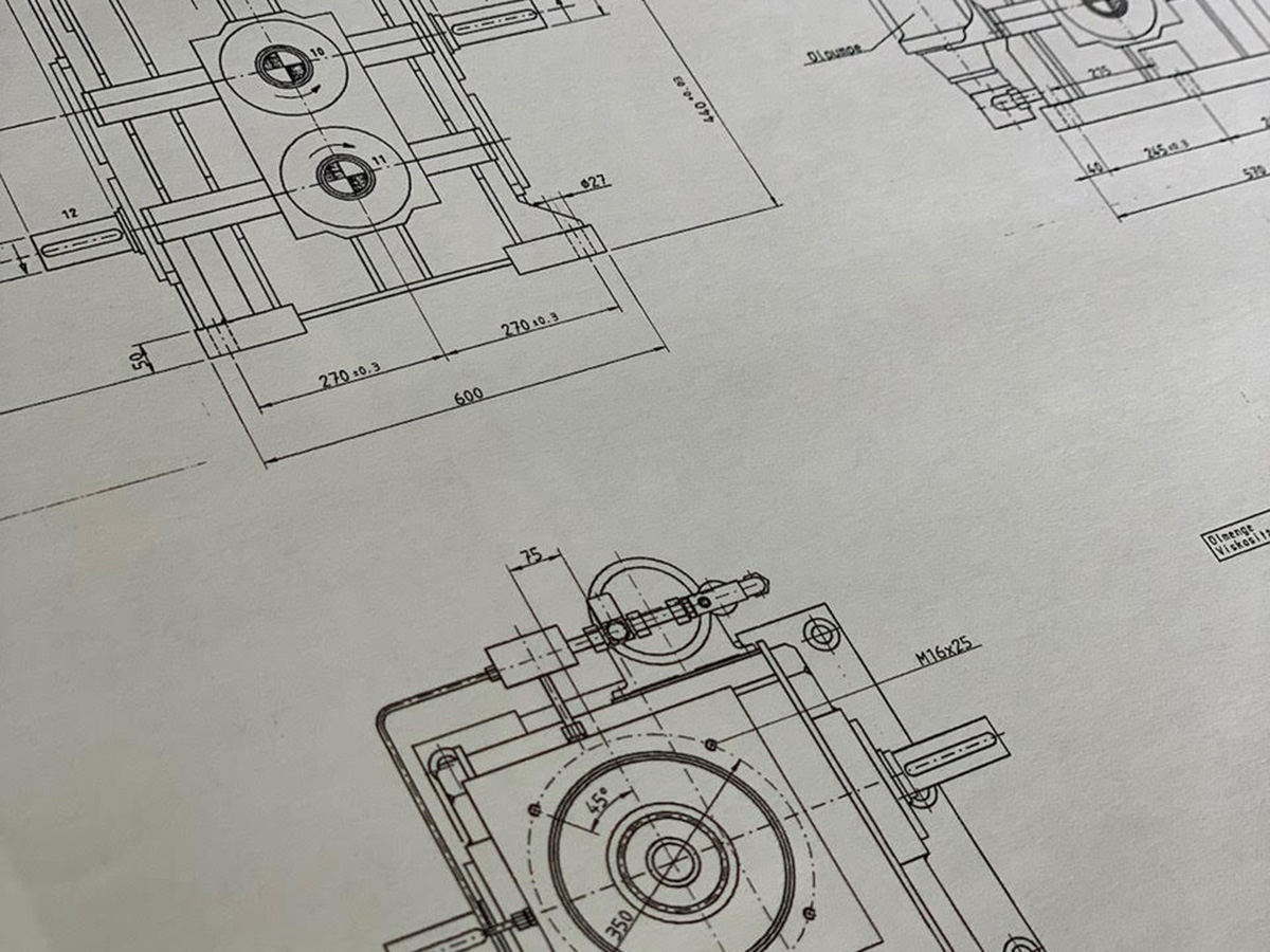 Technische Zeichnung eines Presswerkgetriebes - KACHELMANN GETRIEBE GmbH